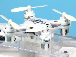 FQ777 124 Pocket Drone 画像